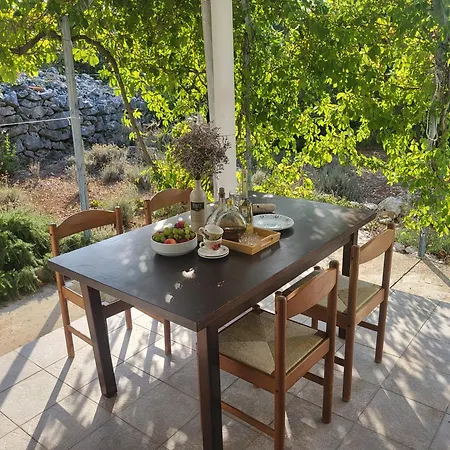 Vakantiehuis Robinzonski Turizam Gangaro *