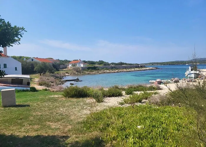 Robinsonski Turizam Gangaro Island Gangaro